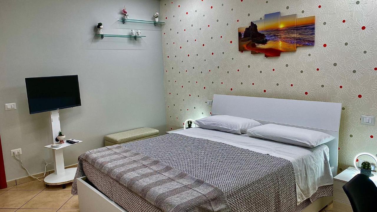 Appartamento Casa Crispino Mansarda N3 Per 3 Persone Frattaminore Zewnętrze zdjęcie